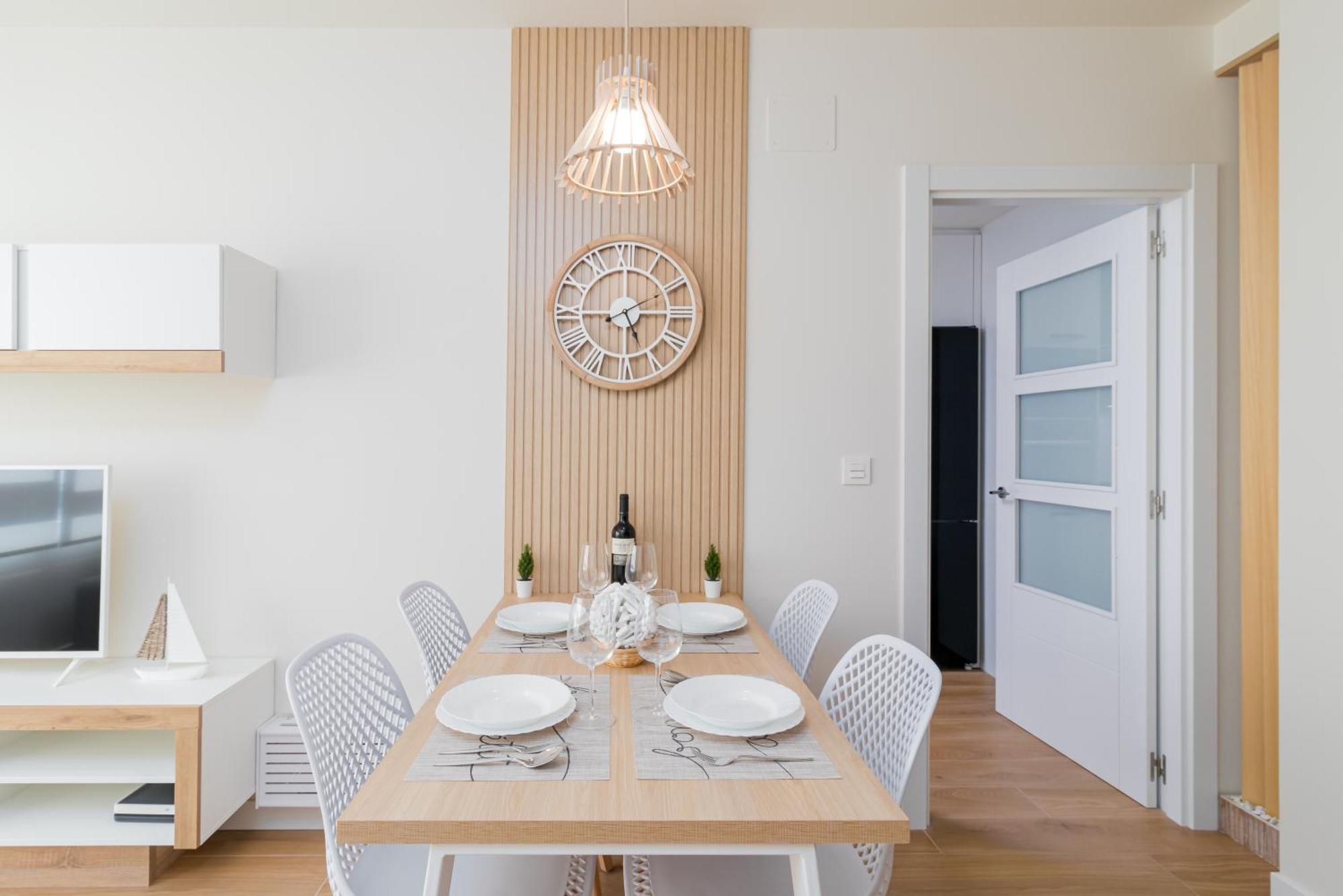 Home In Castro Con Parking Кастро-Урдіалес Екстер'єр фото